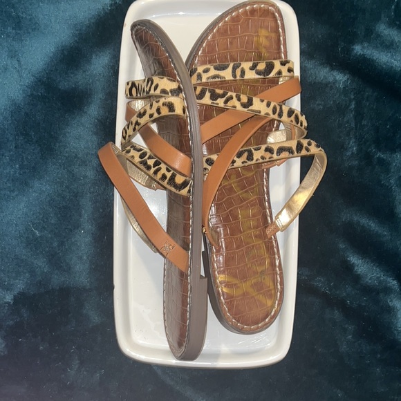 Sam Edelman Slides Size 8 - Picture 3 of 6